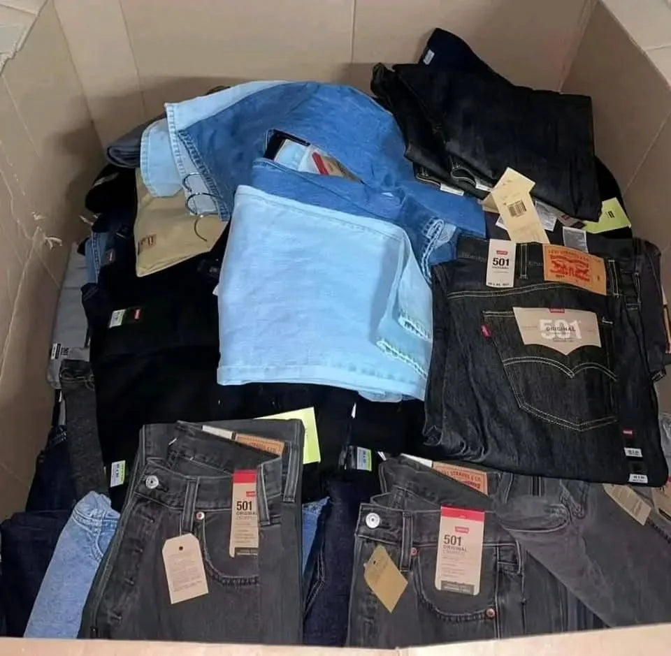 Levi’s Jeans Wholesale Pallets image 1
