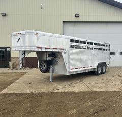 Used 2007 Featherlite 20′ Livestock Trailer – Two Compartments image 0