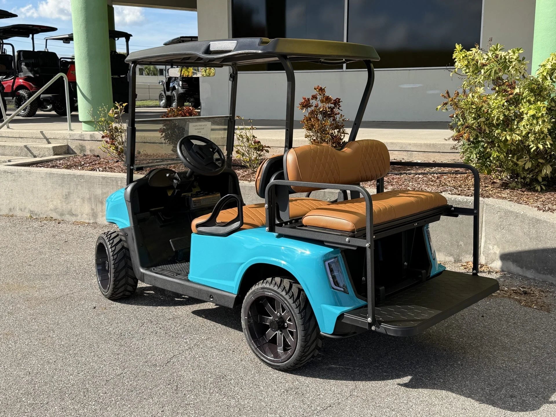 2020 E-Z-GO RXV Elite APEX Lithium Golf Cart for Sale image 1