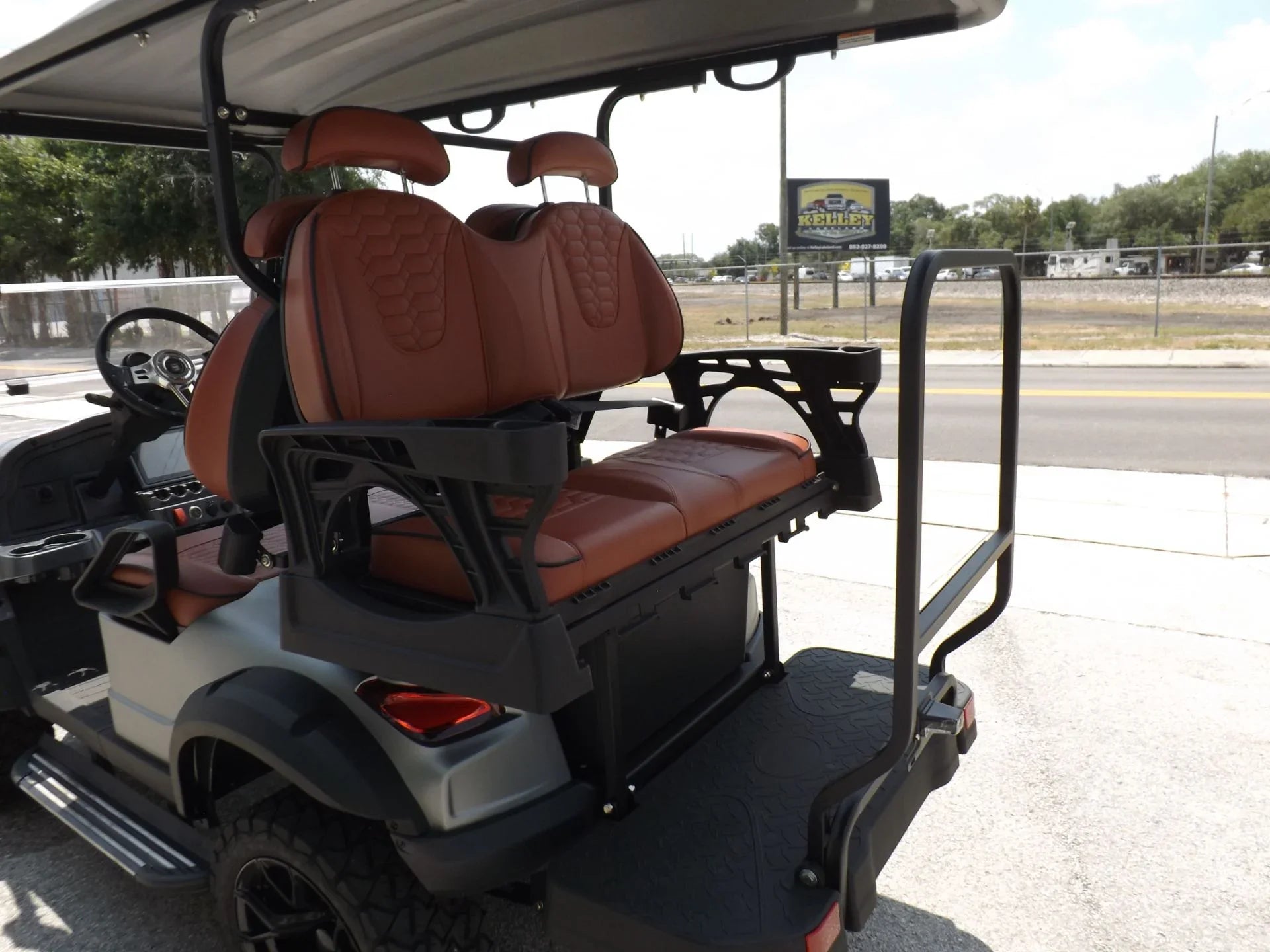 2024 GORILLA G4L LI 4 Pass Lifted Lithium Golf Cart for Sale image 17