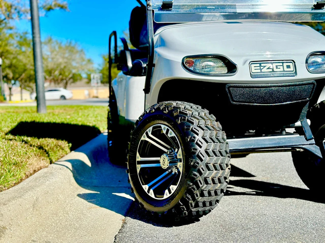 2017 E-Z-GO TXT 48V Lifted Golf Cart for Sale image 8