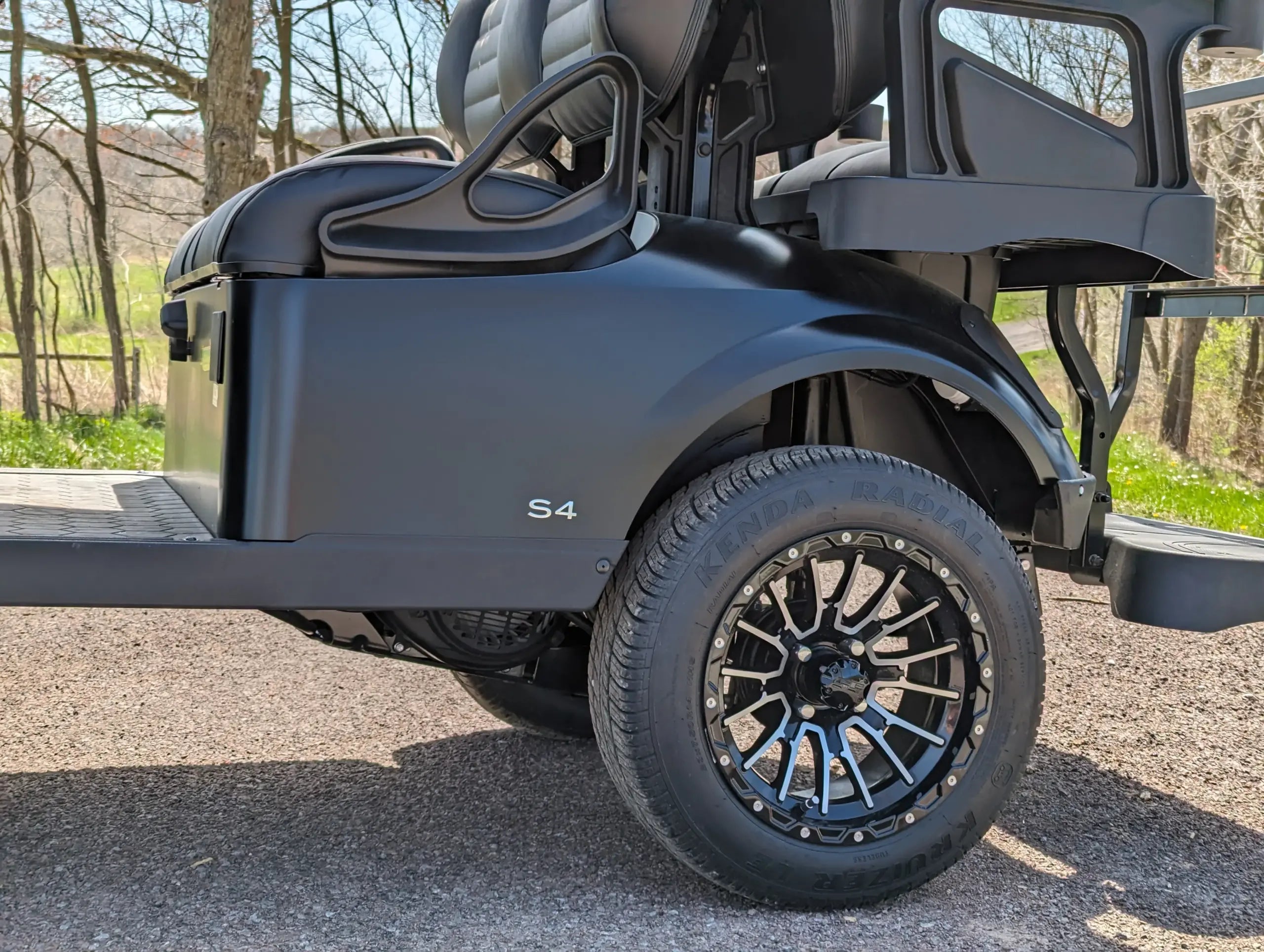 2024 E-Z-GO Express 4 Passengers for Sale image 5