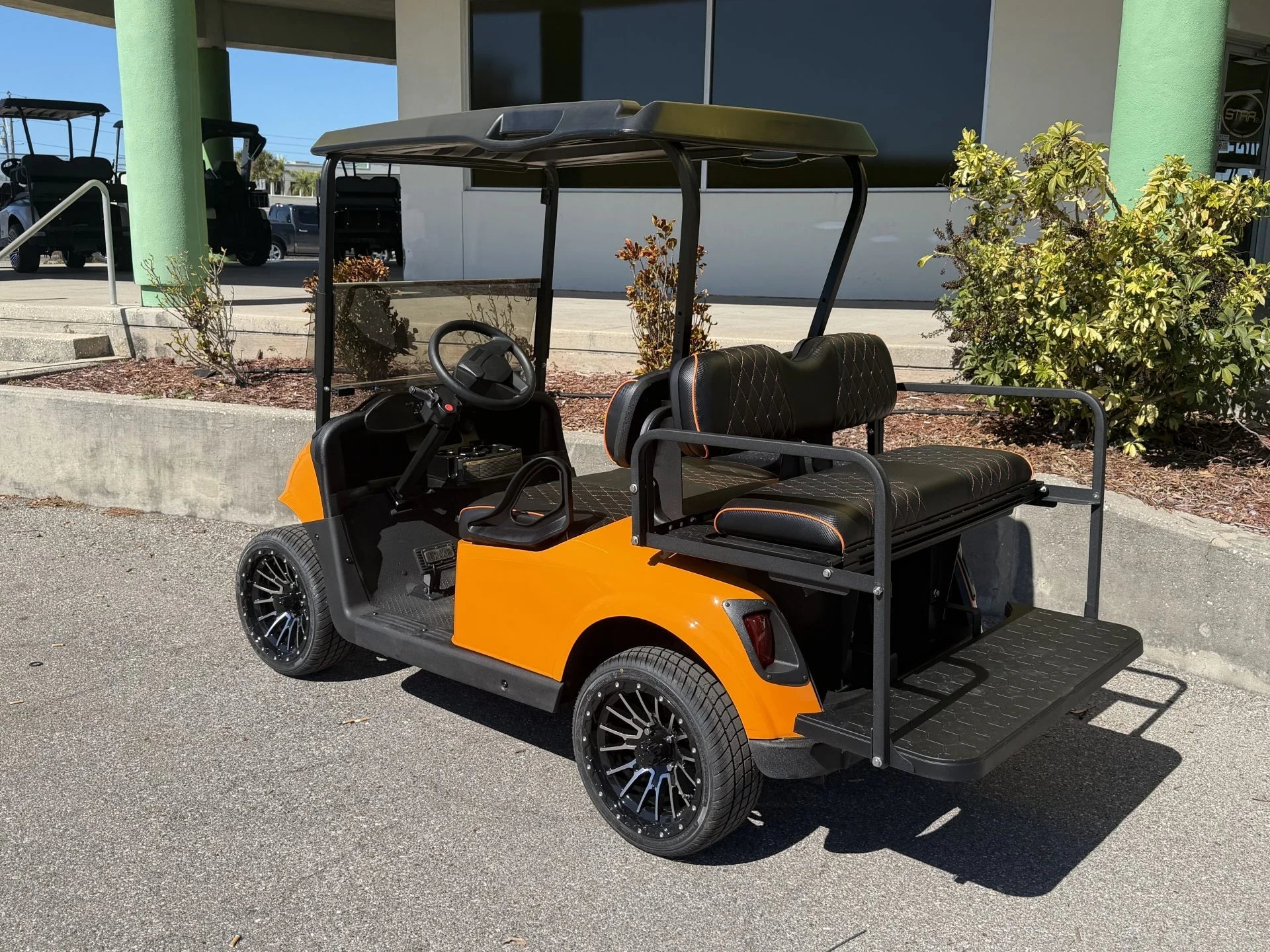 2020 E-Z-GO RXV Elite Lithium Golf Cart for Sale (Florida Orange) image 1