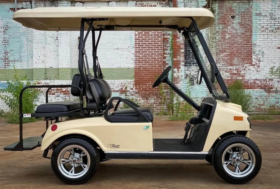 2016 Club Car Villager LSV Golf Cart for Sale image 2