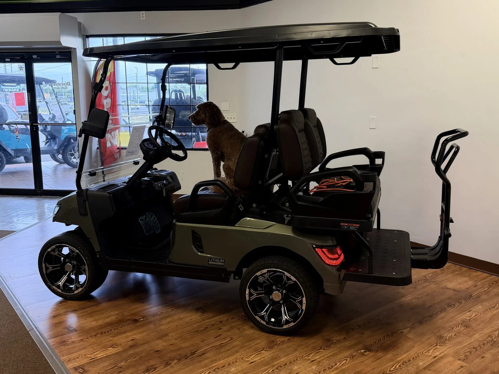 2026 Tara Summit Air 2+2 Lithium 105AH Golf Cart for Sale image 1