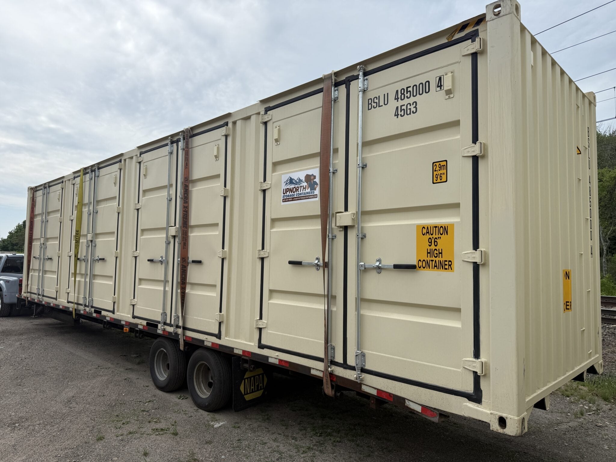 40′ x 8′ x 9.5′ High Cube Shipping Container with 4 Doors – New One Trip – Beige image 3