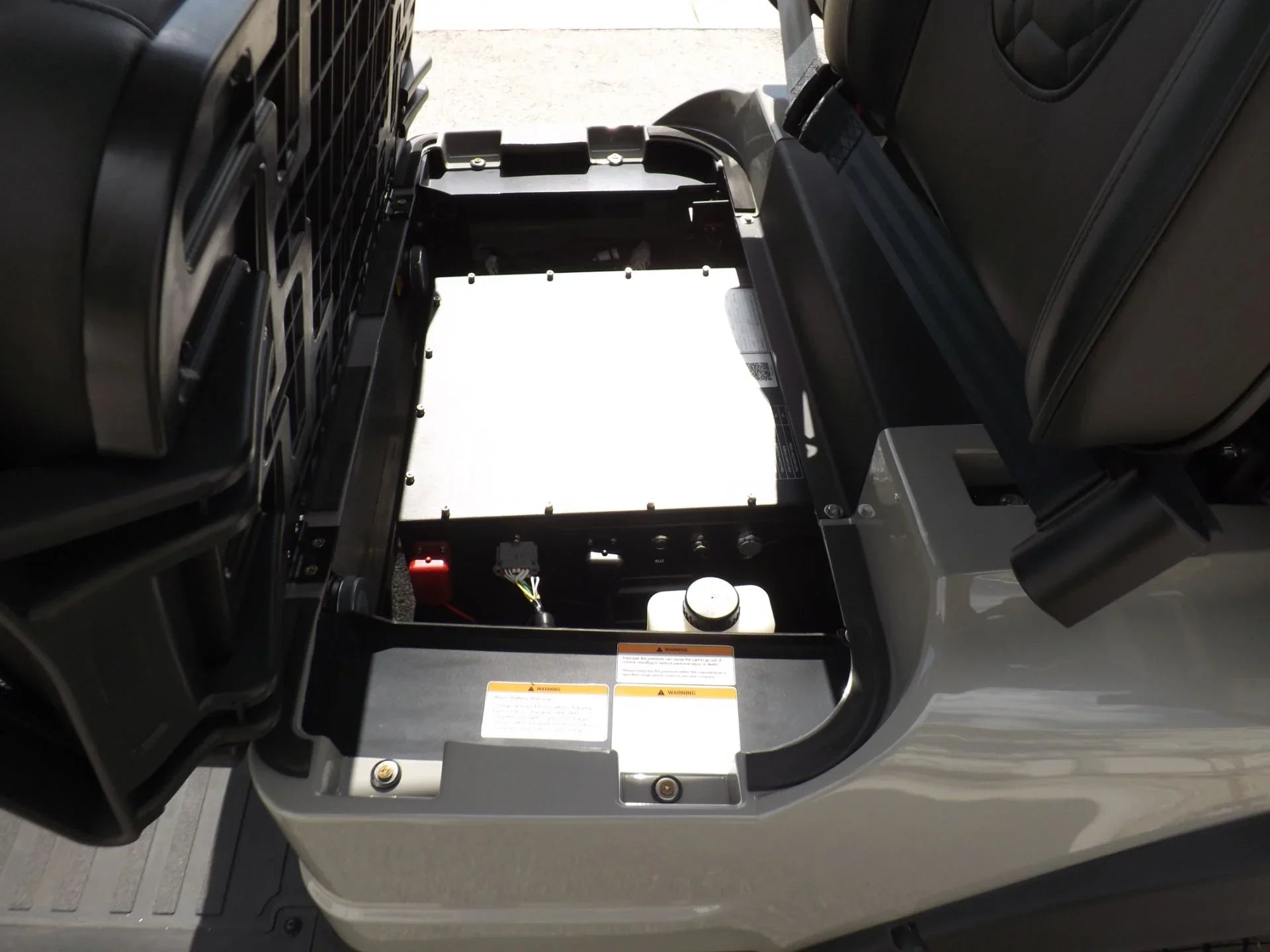 2024 GORILLA G4 LI 4 Pass Lithium Golf Cart for Sale image 18