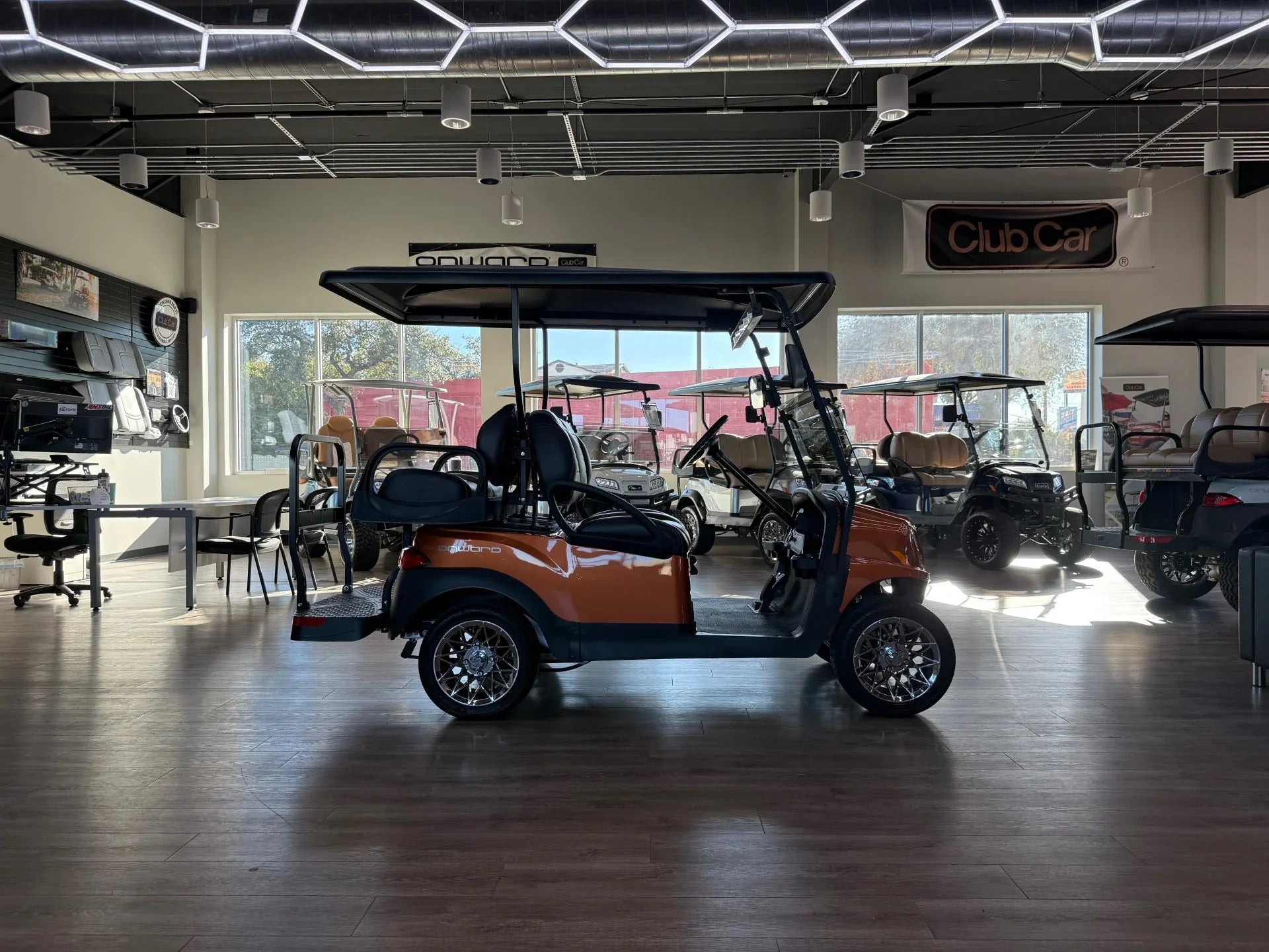 2023 Club Car Onward 4 Passenger Golf Cart for Sale image 7