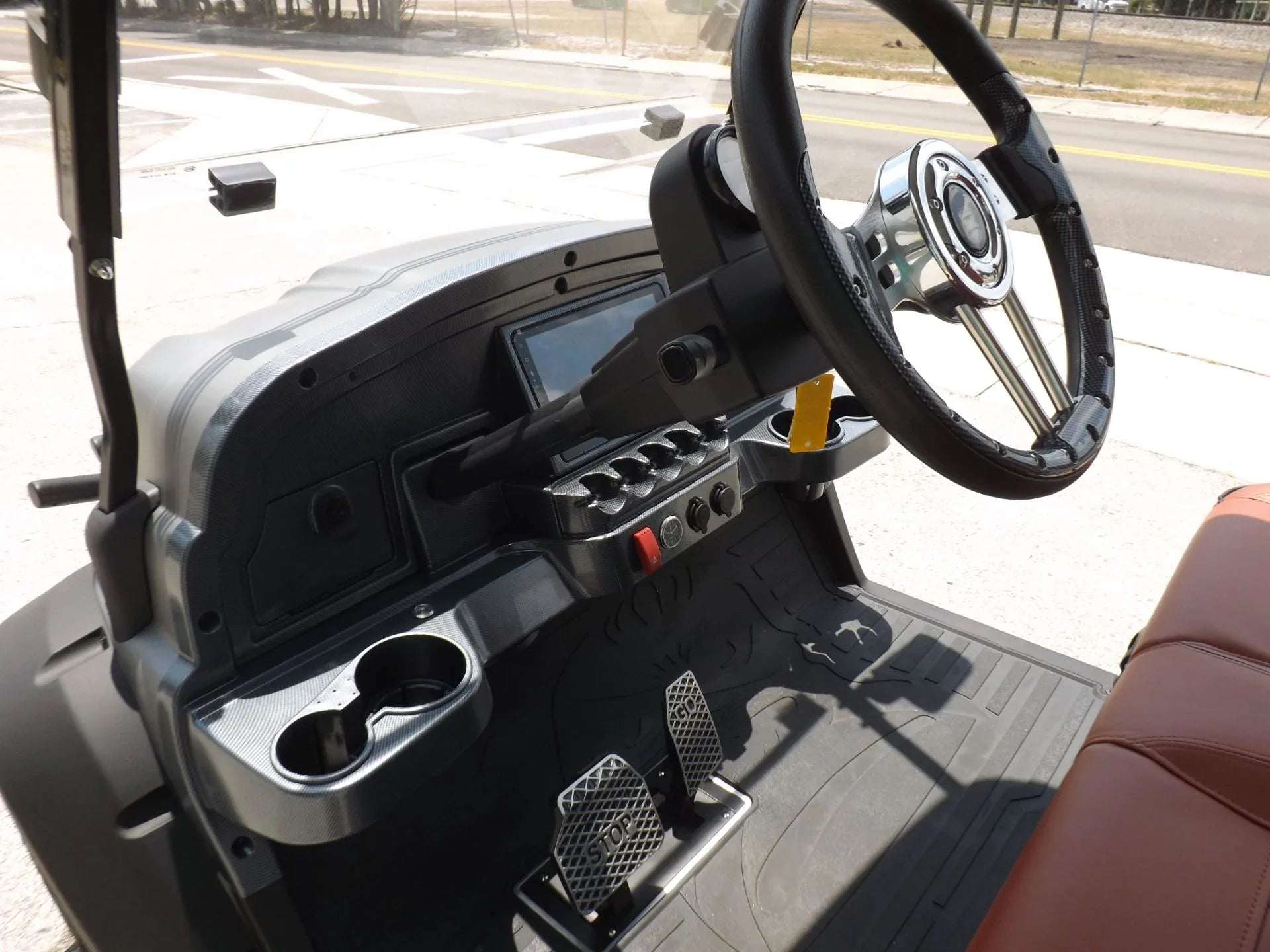2024 GORILLA G4L LI 4 Pass Lifted Lithium Golf Cart for Sale image 6