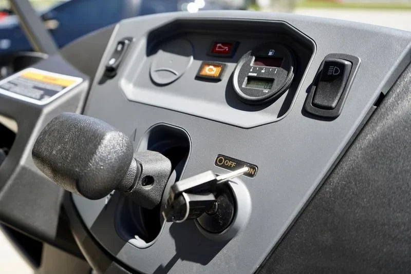 2024 CLUB CAR Carryall 700 Gas EFI for Sale image 2