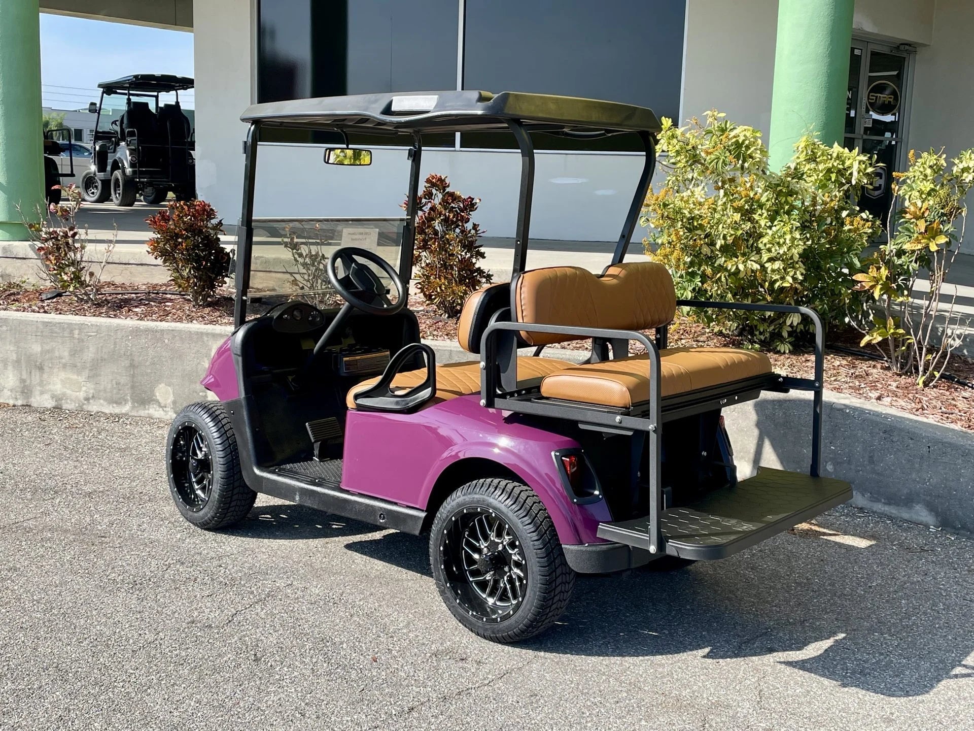 2020 E-Z-GO RXV Elite Lithium Plum Golf Cart for Sale (Plum Purple) image 1