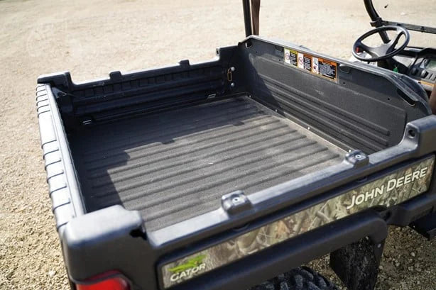 2017 John Deere Gator XUV 825i 4WD Utility Cart for Sale image 16