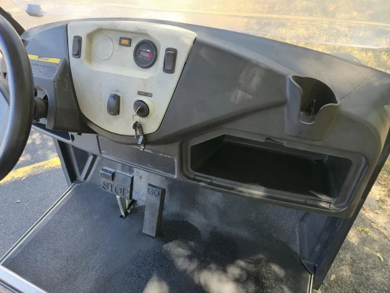2017 CLUB CAR Carryall 500 - Housekeeping Utility Cart for Sale image 5