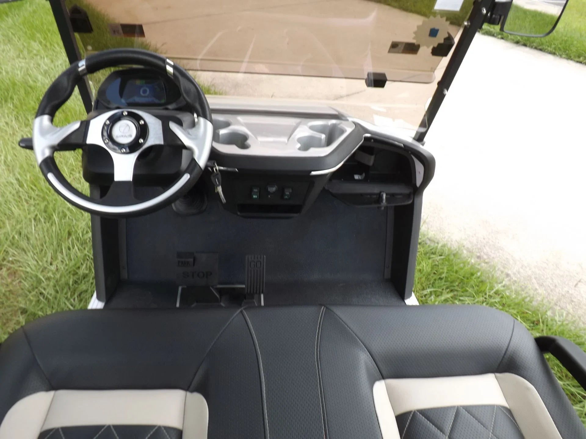 Light Metallic 2023 Star EV SIRIUS 2+2 Golf Cart for Sale image 5