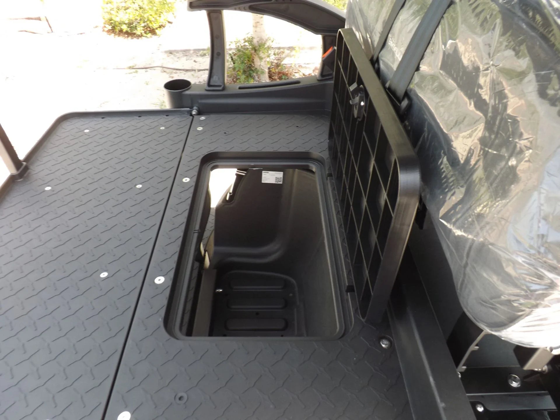 2022 Bintelli BEYOND 4P Lifted Golf Cart for Sale image 15