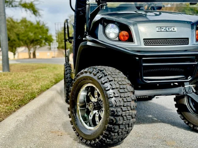 2017 E-Z-GO Express S4 Clays Limited Edition Golf Cart for Sale image 8
