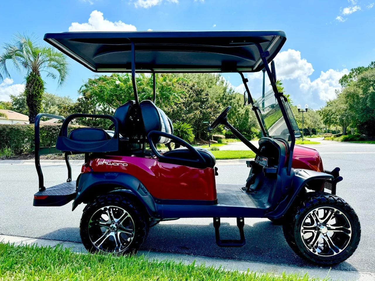 2023 Club Car Onward Lifted Golf Cart for Sale image 7