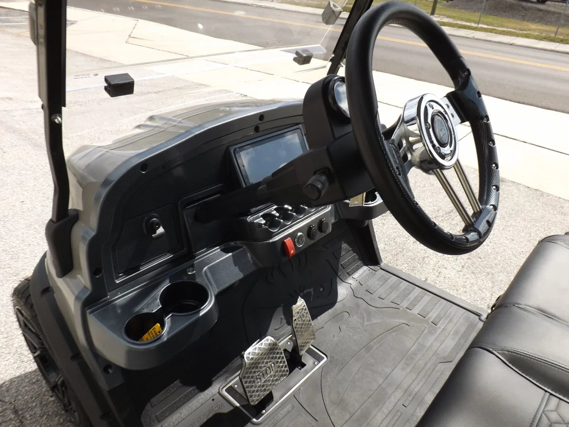 2024 GORILLA G4 LI 4 Pass Lithium Golf Cart for Sale image 6