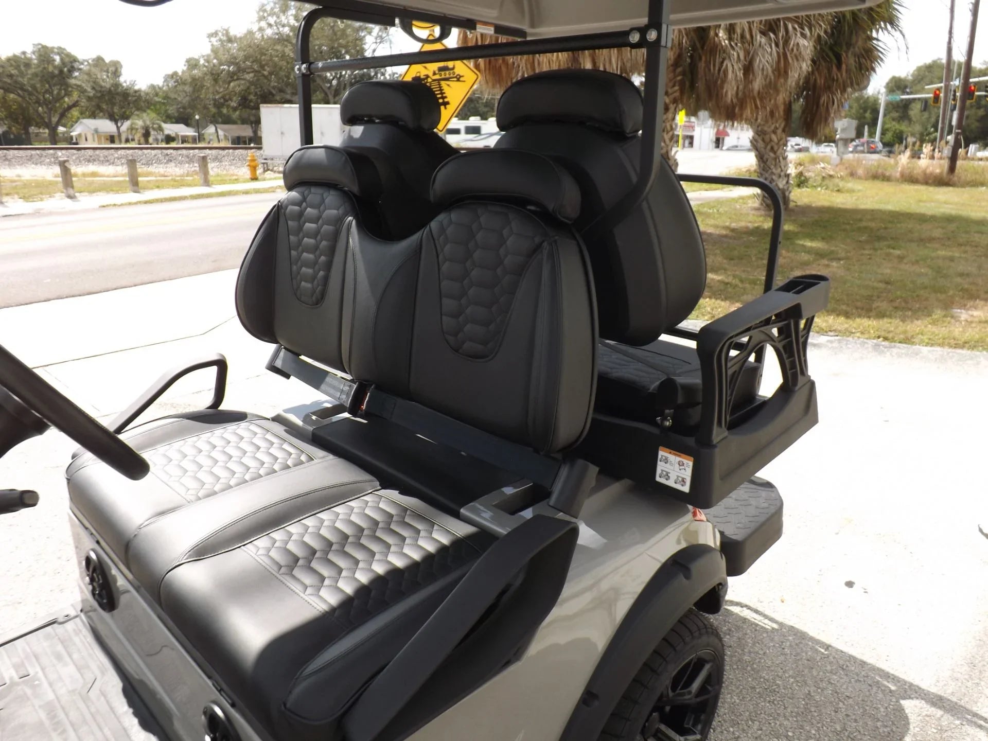 2024 GORILLA G4 LI 4 Pass Lithium Golf Cart for Sale image 16