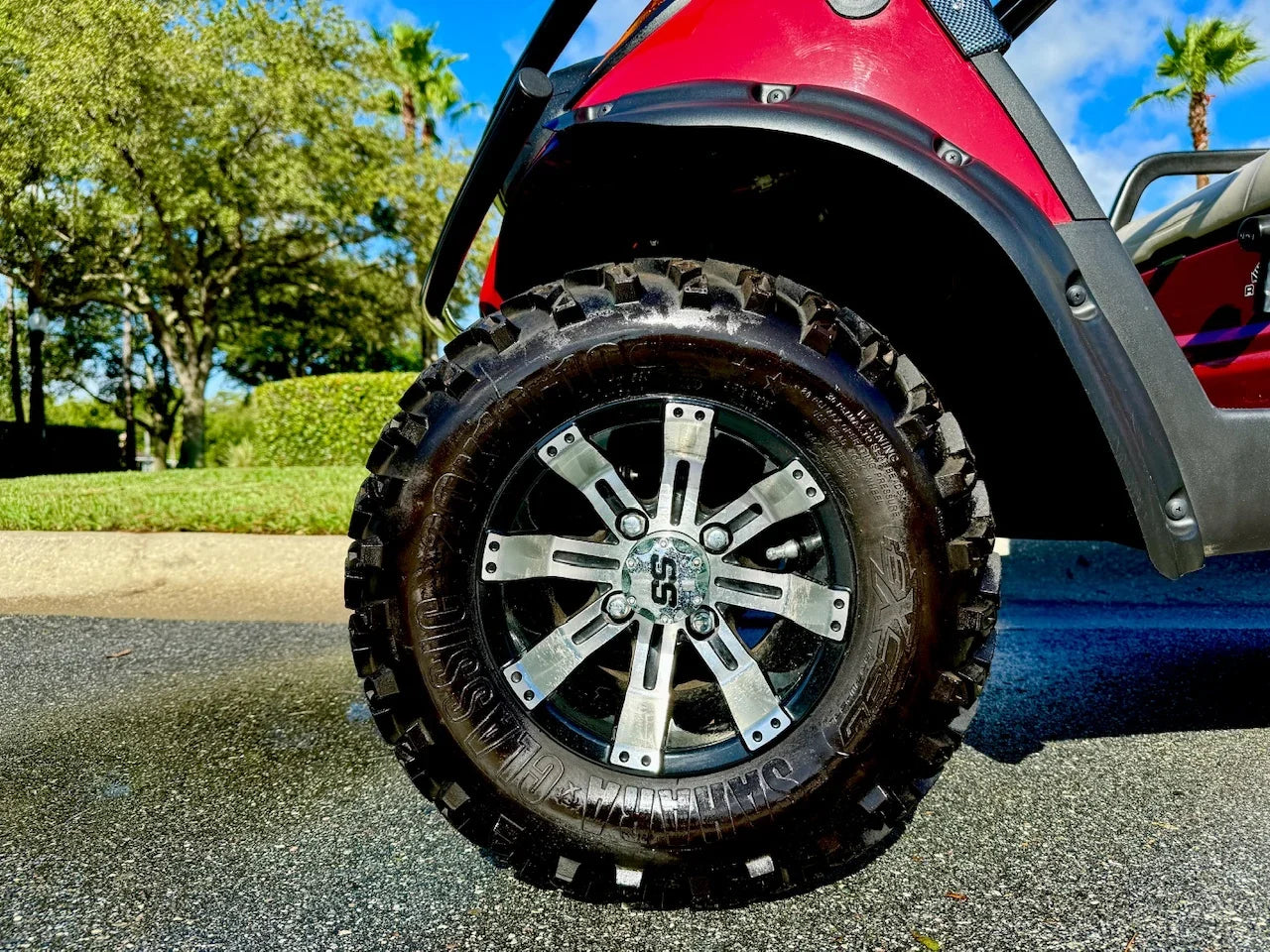 2014 Yamaha Adventurer 2+2 Golf Cart for Sale image 7