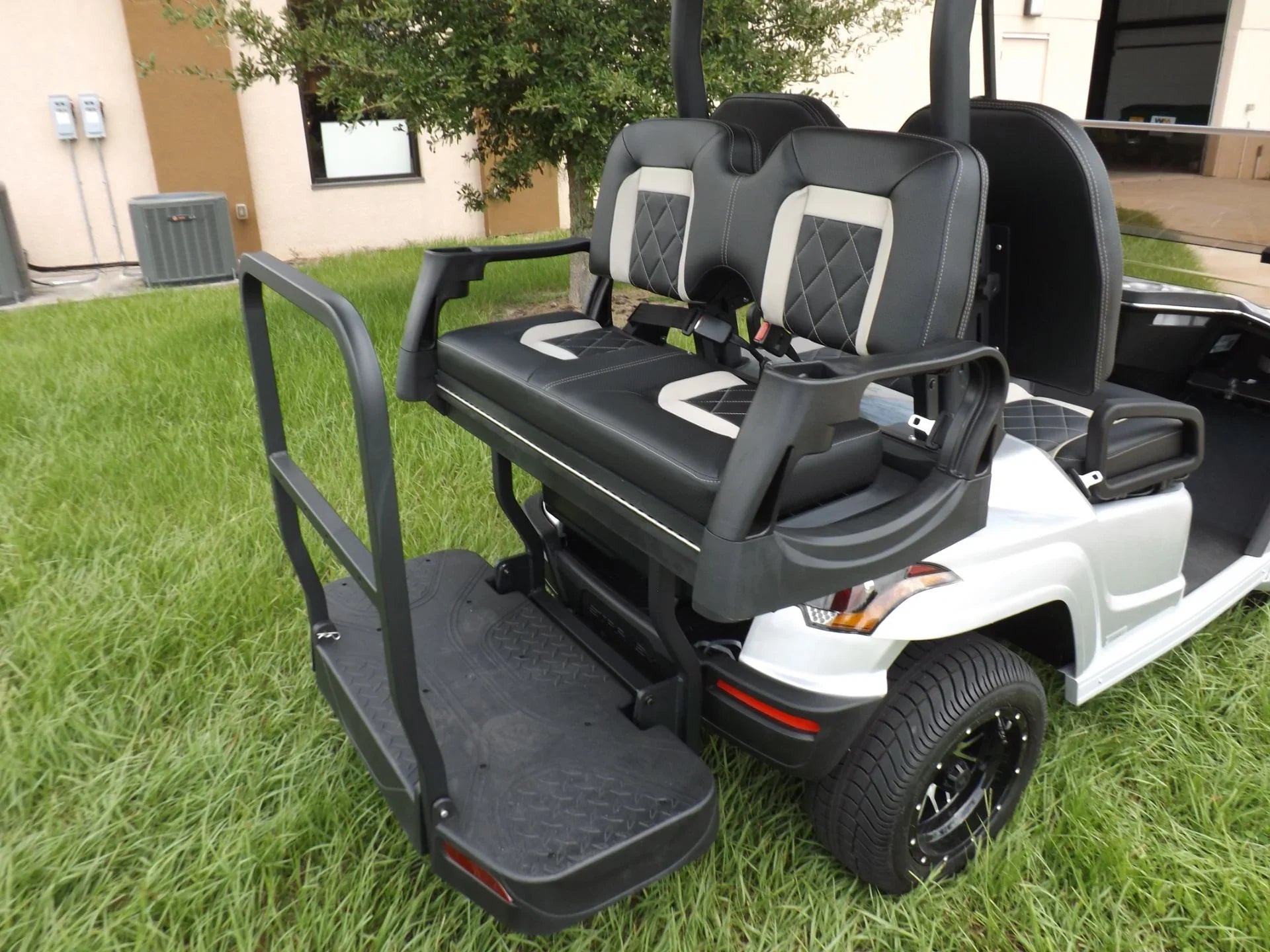 Light Metallic 2023 Star EV SIRIUS 2+2 Golf Cart for Sale image 13