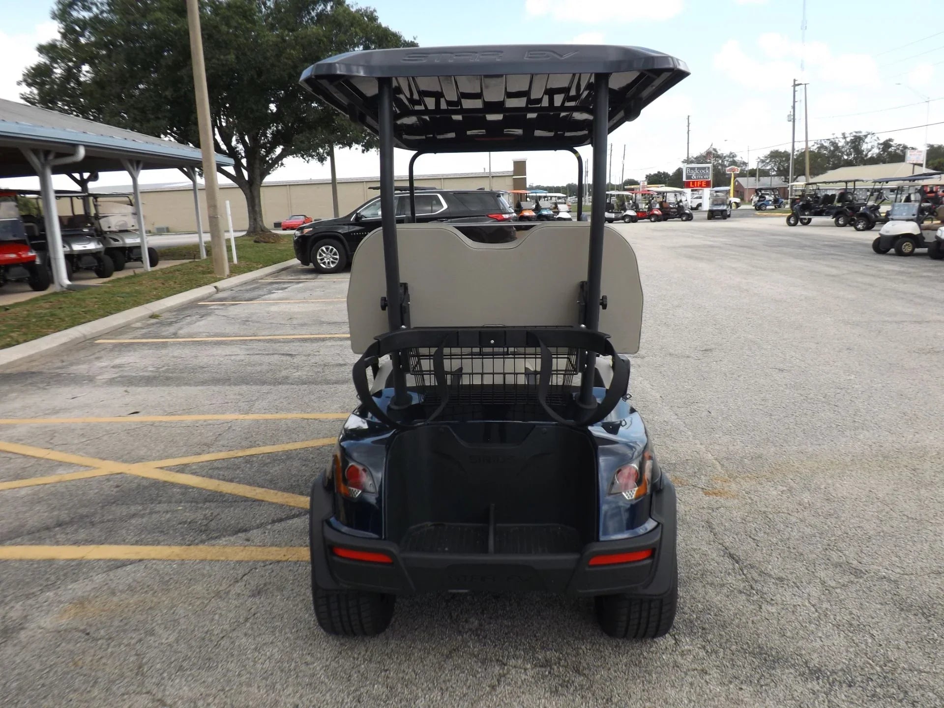 Black 2024 Star EV SIRIUS 4 Forward Lithium Golf Cart for Sale image 3
